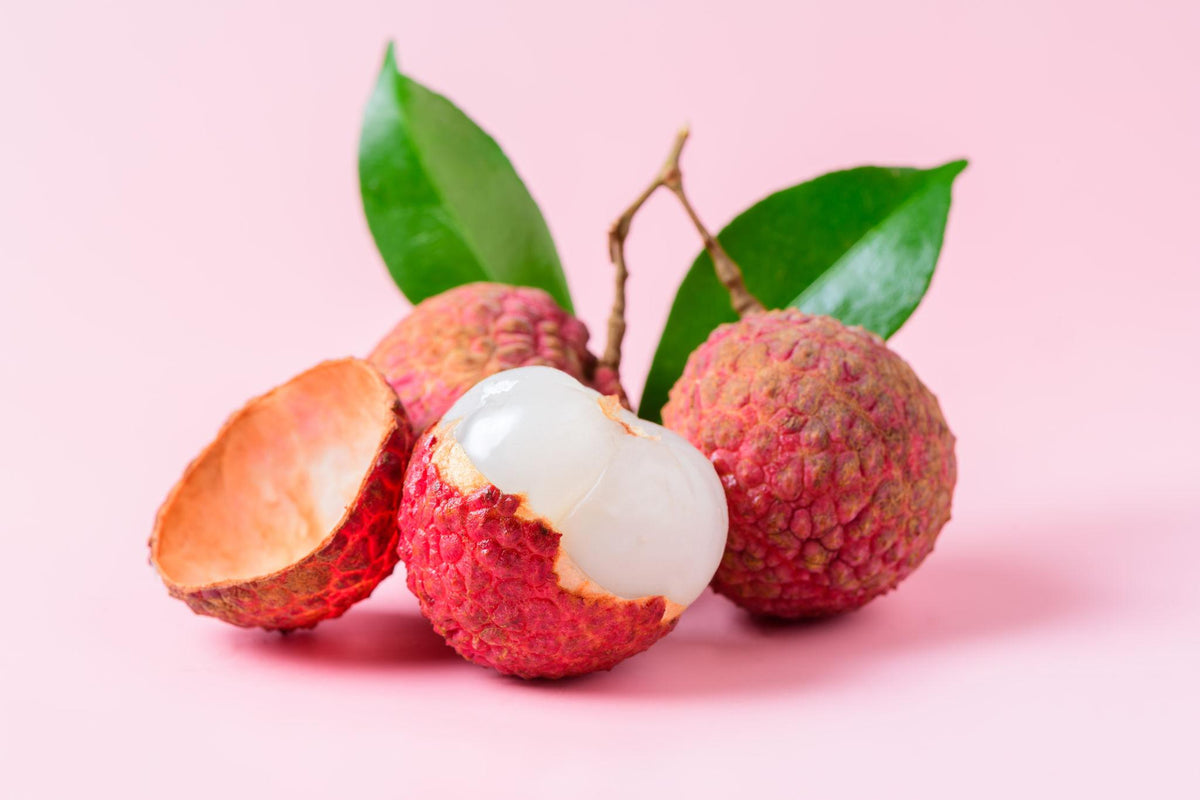 Pink Lychee: una deliciosa combinación de frescura y dulzura que invita a desconectar, relajarte y disfrutar de los pequeños placeres del día. 💕